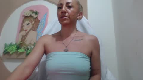 Snapshot of massielferretis chatting on 6, 7, 2026 massiel ferreti online show from 6, 7, 2026