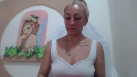 Snapshot of massielferretis chatting on 8, 7, 2026 massiel ferreti online show from 8, 7, 2026