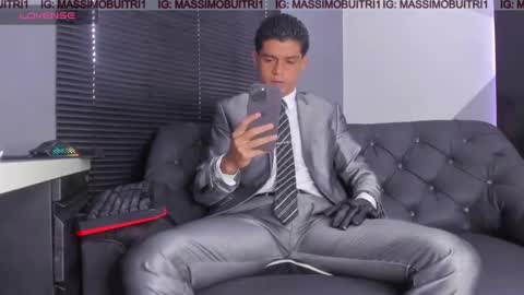 I am Massimo online show from 9, 5, 2026