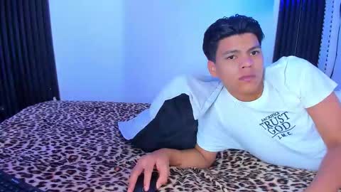 massimoandaxel online show from 29, 11, 2025