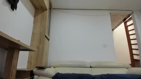 Domi online show from 9, 3, 2025