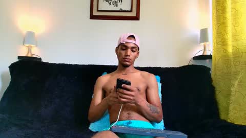 Snapshot of mateo_nick chatting on 24, 12, 2024 Mateo and Noah online show from 24, 12, 2024