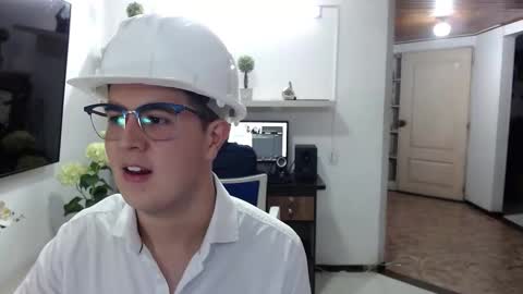  MATEO STRONG  online show from 15, 1, 2026