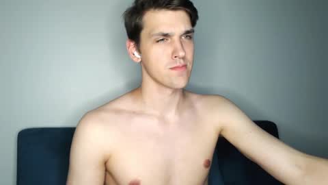 mateo_zeus online show from 2, 1, 2025