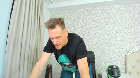 MateoBenjamin online show from 5, 2, 2025