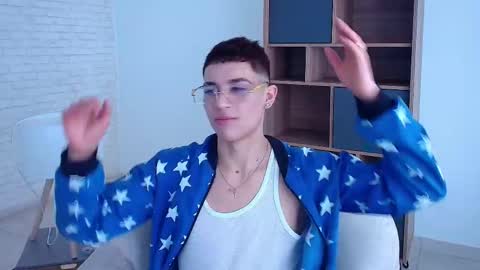 Matheo Montclair online show from 16, 10, 2025