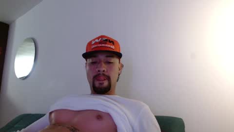 STRURIBE ON INSTAGRAM online show from 4, 3, 2026