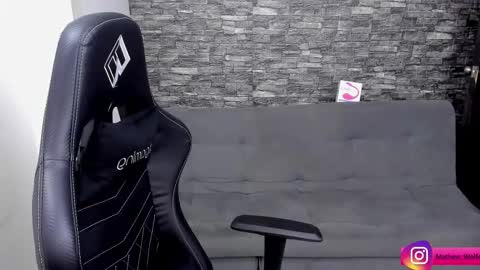 Snapshot of mathew_wolf4 chatting on 4, 11, 2025 Mathew Independent model online show from 4, 11, 2025