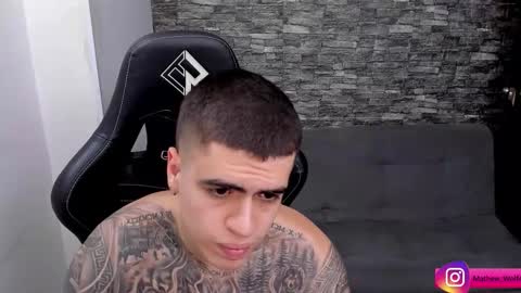 Snapshot of mathew_wolf4 chatting on 30, 11, 2025 Mathew Independent model online show from 30, 11, 2025