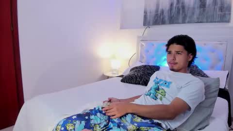 Mathew online show from 3, 10, 2025