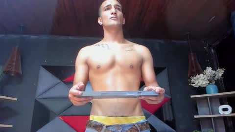 Snapshot of mathews_clark chatting on 15, 10, 2025 mathews_clark online show from 15, 10, 2025
