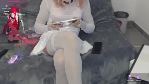 Snapshot of mathurin37 chatting on 25, 1, 2025 LooLa online show from 25, 1, 2025