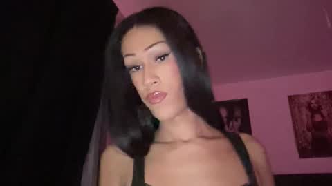 MOLLY MILLS online show from 9, 11, 2025