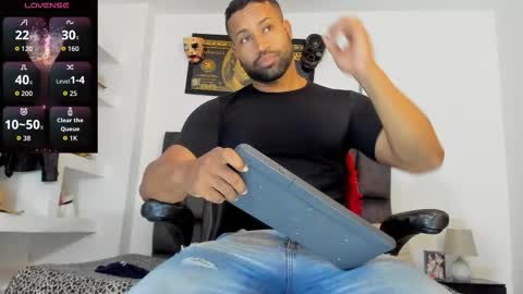 matt rodriguez92 online show from 25, 10, 2025