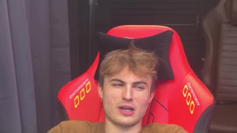 Snapshot of mattcashxxx chatting on 3, 2, 2026 Matt Cash online show from 3, 2, 2026