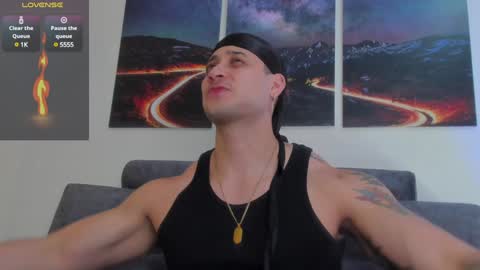 Snapshot of mattsaill_ chatting on 20, 12, 2024 mattsaill_ online show from 20, 12, 2024