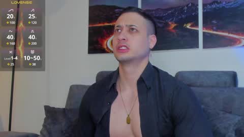 Snapshot of mattsaill_ chatting on 8, 1, 2025 mattsaill_ online show from 8, 1, 2025