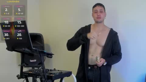 Snapshot of mattsaill_ chatting on 11, 9, 2025 mattsaill_ online show from 11, 9, 2025