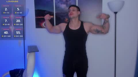 Snapshot of mattsaill_ chatting on 23, 10, 2025 mattsaill_ online show from 23, 10, 2025