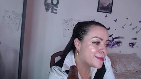 Mature liaa online show from 16, 3, 2026