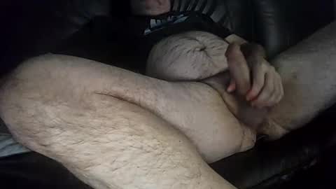 Snapshot of maturedaddy69_4u chatting on 25, 2, 2026 count du monet online show from 25, 2, 2026