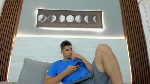 mauro_boy online show from 6, 7, 2026
