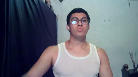 Snapshot of maurodirty chatting on 11, 7, 2026 Mauro online show from 11, 7, 2026