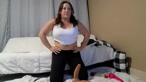 Mavierose online show from 17, 12, 2025