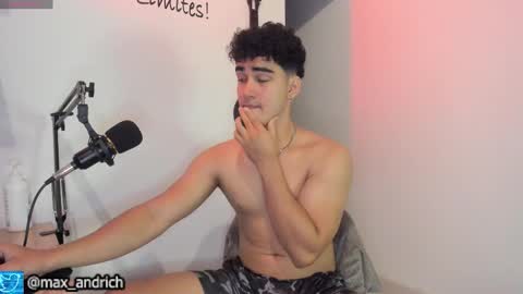 Snapshot of max__andrich chatting on 3, 2, 2026 Max... online show from 3, 2, 2026