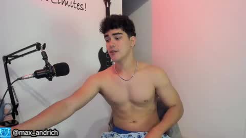 Snapshot of max__andrich chatting on 19, 2, 2026 Max... online show from 19, 2, 2026