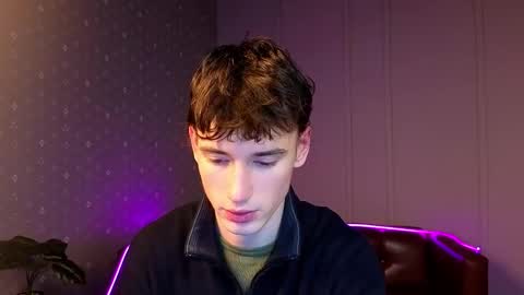 Snapshot of max_foks chatting on 23, 12, 2025 Max online show from 23, 12, 2025