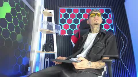 Max online show from 26, 3, 2026