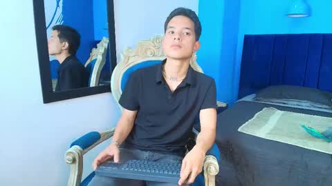 Snapshot of max_myerss chatting on 26, 3, 2026 Max Myerss online show from 26, 3, 2026