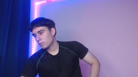 Snapshot of max_snow1616 chatting on 4, 2, 2026 max_snow1616 online show from 4, 2, 2026