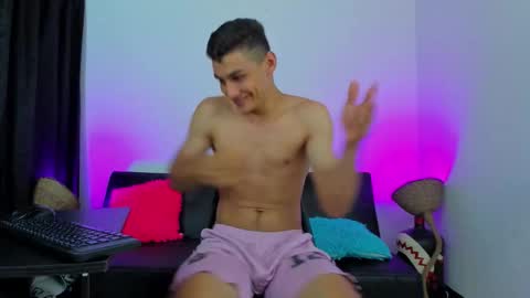 MAX     online show from 22, 3, 2026