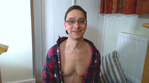 Max Davies online show from 15, 2, 2025