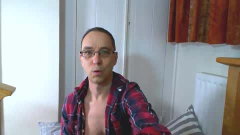 Snapshot of maxdavies chatting on 6, 2, 2026 Max Davies online show from 6, 2, 2026