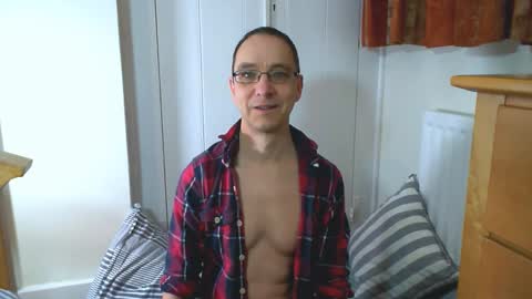 Snapshot of maxdavies chatting on 16, 2, 2026 Max Davies online show from 16, 2, 2026