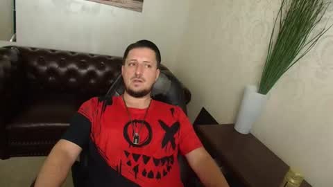 Snapshot of maxenbrand chatting on 19, 6, 2026 MaxenBrand online show from 19, 6, 2026