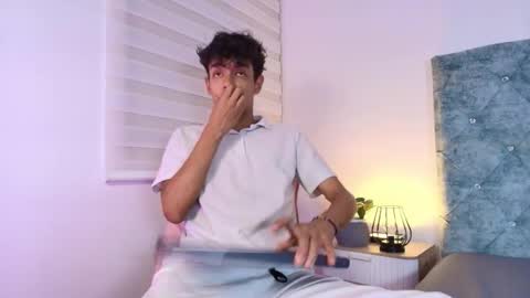 M A X F R O S T   online show from 7, 1, 2026