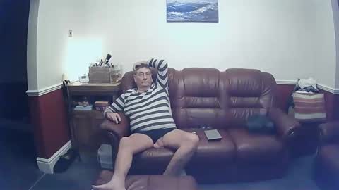 MAX online show from 6, 1, 2025