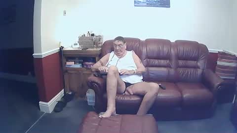 MAX online show from 14, 1, 2025