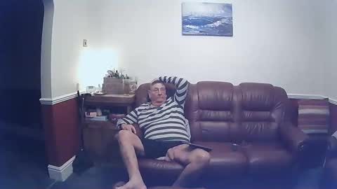 MAX online show from 1, 2, 2025