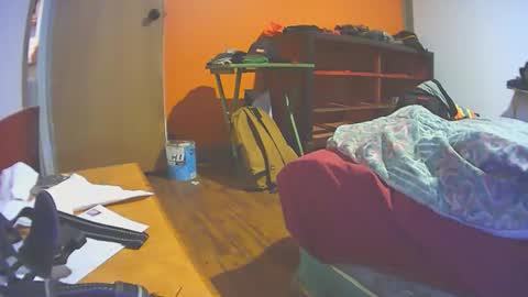 Snapshot of maxichaud chatting on 9, 11, 2025 Maxichaud online show from 9, 11, 2025