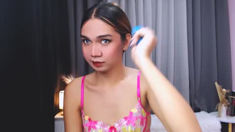 Snapshot of maxie_greyson chatting on 6, 12, 2024 maxie greyson online show from 6, 12, 2024