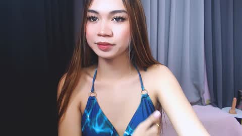 Snapshot of maxie_greyson chatting on 16, 12, 2024 maxie greyson online show from 16, 12, 2024