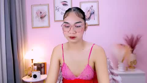 Snapshot of maxie_greyson chatting on 14, 2, 2025 maxie greyson online show from 14, 2, 2025