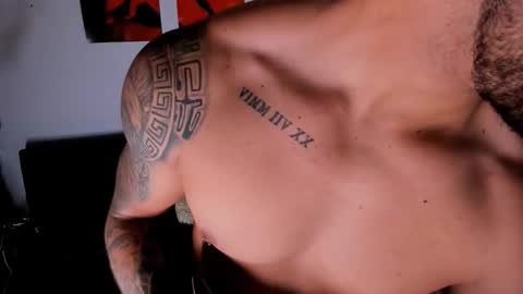 Snapshot of maximo004 chatting on 13, 10, 2025 Maximo online show from 13, 10, 2025