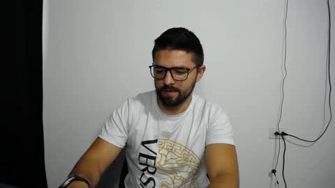 Snapshot of maximo_2000 chatting on 28, 2, 2025 maximo_2000 online show from 28, 2, 2025