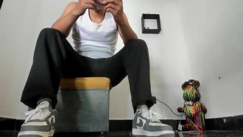 maximo__77 online show from 6, 1, 2026